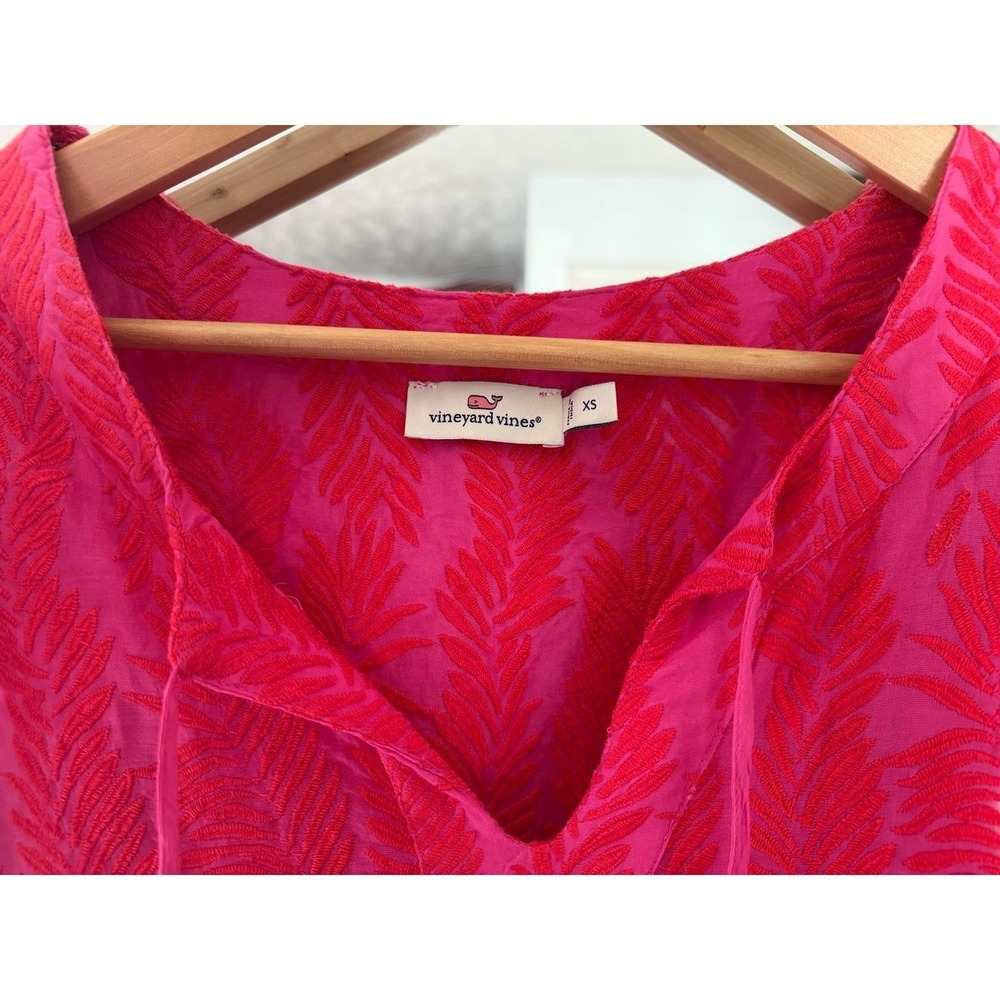 NEW Vineyard Vines Pink Embroidered Feather Tassel V Neck Mini Dress Women's XS - Picture 2 of 4